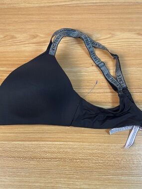 Victoria's Secret Black Wireless Molded Cup Bralette